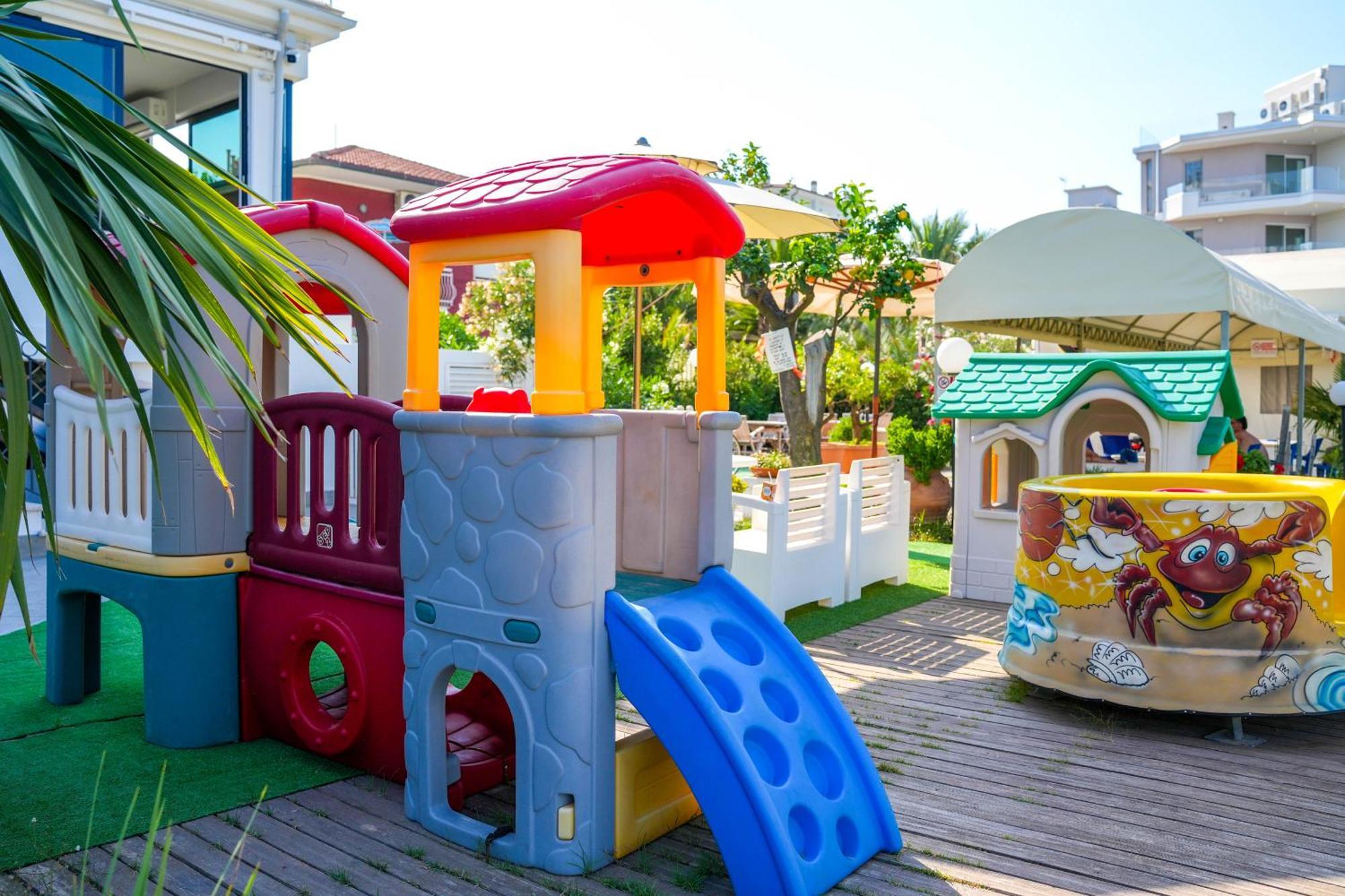 Residence Sunrise San Benedetto del Tronto Exterior foto