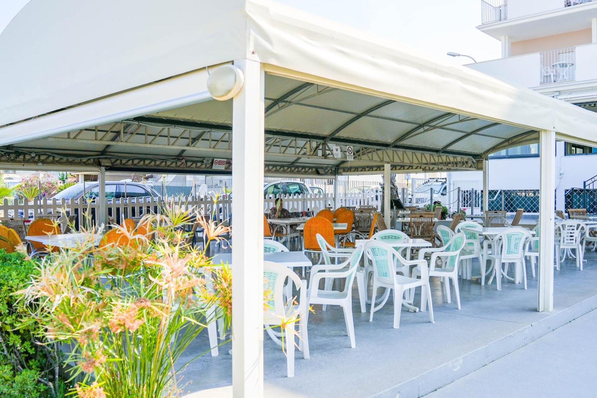 Residence Sunrise San Benedetto del Tronto Exterior foto