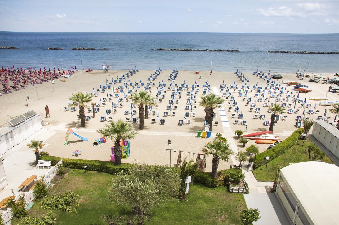 Residence Sunrise San Benedetto del Tronto Exterior foto